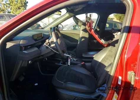 2022 Ford Mustang Mach-E Gt z USA, uszkodzony, nr VIN 3FMTK4SE5NMA20087